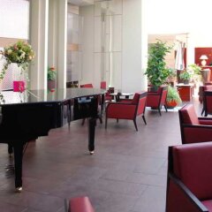 Evergreen Laurel Hotel гостиничный бар
