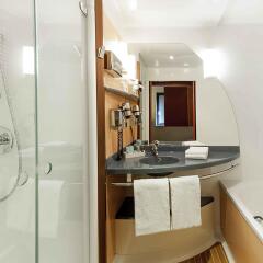 Отель Novotel Suites Marseille Centre Euromed ванная