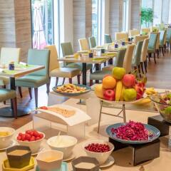 Отель Holiday Inn Shanghai Hongqiao Central питание