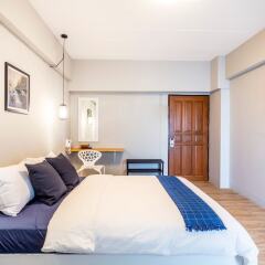 Апартаменты Penyos Service Apartment Бангкок комната для гостей фото 2