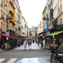Отель Pelican Stay - Parisian Flat 4 Bedrooms Париж
