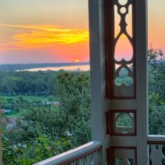 Отель Corners Mansion Inn- A Bed & Breakfast балкон