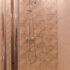 Отель FM Luxury 2-BDR Apartment - Jazzy Болгария, София - отзывы, цены и фото номеров - забронировать отель FM Luxury 2-BDR Apartment - Jazzy онлайн ванная