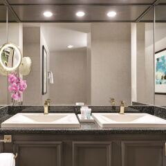 Отель Luxor США, Лас-Вегас - 10 отзывов об отеле, цены и фото номеров - забронировать отель Luxor онлайн ванная фото 2