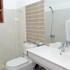 Отель Senrose Hotel Шри-Ланка, Тиссамахарама - отзывы, цены и фото номеров - забронировать отель Senrose Hotel онлайн ванная