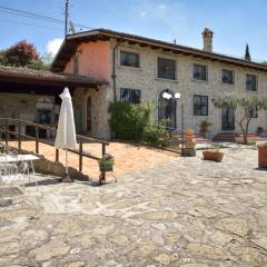 Отель Il Casale delle Ginestre Bed & Breakfast Кастель-Сан-Пьетро-Романо