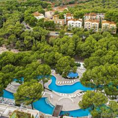 Отель Iberostar Club Cala Barca бассейн