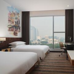 Отель Four Points by Sheraton Kuala Lumpur, Chinatown Малайзия, Куала-Лумпур - отзывы, цены и фото номеров - забронировать отель Four Points by Sheraton Kuala Lumpur, Chinatown онлайн комната для гостей фото 2