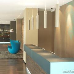 Отель Motel One Hamburg-Alster Германия, Гамбург - отзывы, цены и фото номеров - забронировать отель Motel One Hamburg-Alster онлайн интерьер отеля
