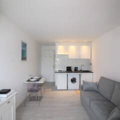 Отель Nice Booking Carré d'Or et Promenade Ницца в номере