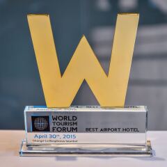 Tav Airport Hotel Izmir Турция, Газимир - 2 отзыва об отеле, цены и фото номеров - забронировать отель Tav Airport Hotel Izmir онлайн с домашними животными