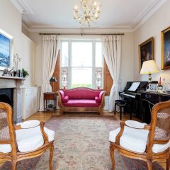 Отель Timeless Family Home удобства в номере