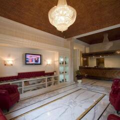 Embassy Hotel интерьер отеля