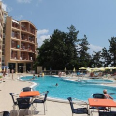 Отель Luna Hotel Болгария, Золотые пески - 1 отзыв об отеле, цены и фото номеров - забронировать отель Luna Hotel онлайн бассейн фото 3
