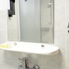 Отель Oliva Черногория, Будва - 1 отзыв об отеле, цены и фото номеров - забронировать отель Oliva онлайн ванная фото 2
