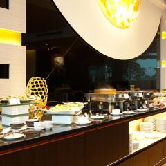 The Hanoi Club Hotel & Lake Palais Residences питание