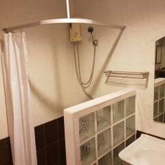 Апартаменты Atchara Service Apartment комната для гостей фото 3