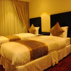 Al Fahad Hotel Suites- Al Tahliya in Jeddah, Saudi Arabia from 117$, photos, reviews - zenhotels.com guestroom photo 4