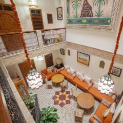 Отель Dar Ikalimo Marrakech интерьер отеля