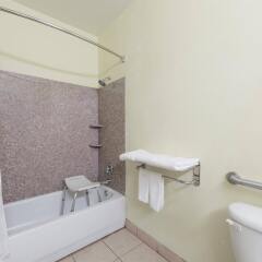 Отель Days Inn Cleburne ванная