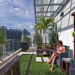 Отель Fraser Place Kuala Lumpur Малайзия, Куала-Лумпур - 2 отзыва об отеле, цены и фото номеров - забронировать отель Fraser Place Kuala Lumpur онлайн балкон