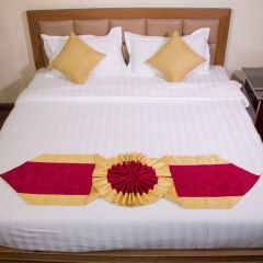 Golden City Light Hotel в номере