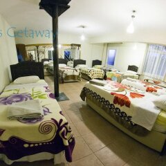 Отель Atilla's Getaway питание