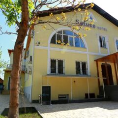 Отель Soluxe Bishkek Бишкек парковка