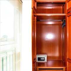 Hotel Albero сейф в номере