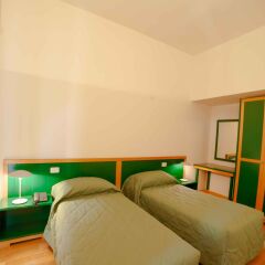 Victor Country Hotel Альберобелло сейф в номере
