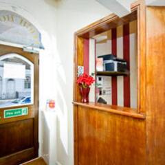 Отель Leigh House Hotel Великобритания, Лондон - отзывы, цены и фото номеров - забронировать отель Leigh House Hotel онлайн интерьер отеля