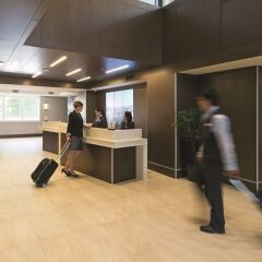 Отель DoubleTree by Hilton Hotel & Suites Victoria Канада, Виктория - отзывы, цены и фото номеров - забронировать отель DoubleTree by Hilton Hotel & Suites Victoria онлайн интерьер отеля фото 3