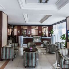 Landmark Summit Hotel гостиничный бар
