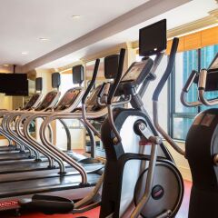 Renaissance Riverside Hotel Saigon фитнесс-зал