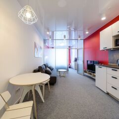 Гостиница Partner Guest House Klovskyi комната для гостей