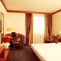 Отель FourSide Hotel Salzburg Австрия, Зальцбург - 2 отзыва об отеле, цены и фото номеров - забронировать отель FourSide Hotel Salzburg онлайн комната для гостей фото 5