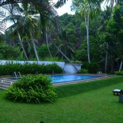 Nature Trails Boutique Hotel спортивное сооружение