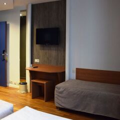 Отель Sleep Well Youth Hostel Бельгия, Брюссель - 2 отзыва об отеле, цены и фото номеров - забронировать отель Sleep Well Youth Hostel онлайн комната для гостей фото 2