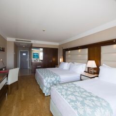 Ramada Plaza by Wyndham Antalya in Antalya, Turkiye from 154$, photos, reviews - zenhotels.com guestroom photo 2