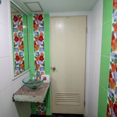 Отель Nida Rooms Petkasem 581 Golden Place бассейн