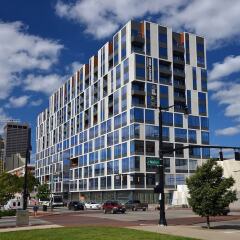 Отель SoBe Downtown Columbus Apartments США, Колумбус - отзывы, цены и фото номеров - забронировать отель SoBe Downtown Columbus Apartments онлайн вид на фасад фото 3