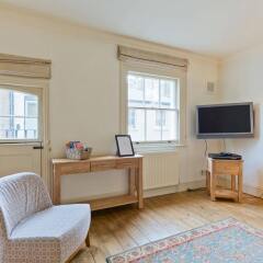 Апартаменты Vacation Apartments Hyde Park Лондон комната для гостей фото 5