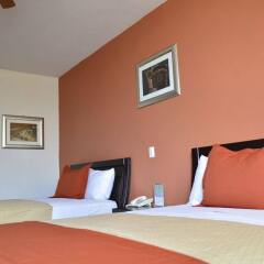 Hotel Porto Alegre сейф в номере