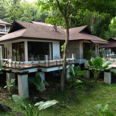 Отель Baan Krating Phuket Resort балкон