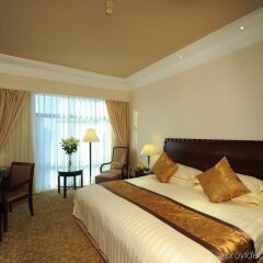 Hotel Equatorial Shanghai комната для гостей фото 4