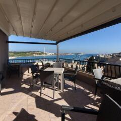 Отель Port View Guesthouse Мальта, Марсашлокк - отзывы, цены и фото номеров - забронировать отель Port View Guesthouse онлайн балкон