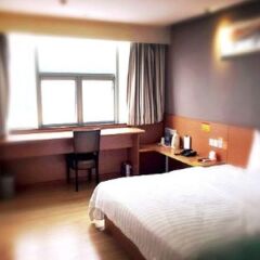 Отель 7 Days Inn Shenzhen Luohu World Trade Center Branch Шэньчжэнь комната для гостей
