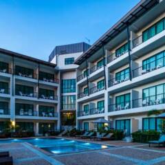 Отель Andaman Pearl Resort парковка