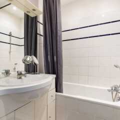 Апартаменты 1 Bedroom Apartment in 11th Arrondissement Paris ванная
