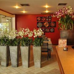Отель Baan Phil Guesthouse интерьер отеля